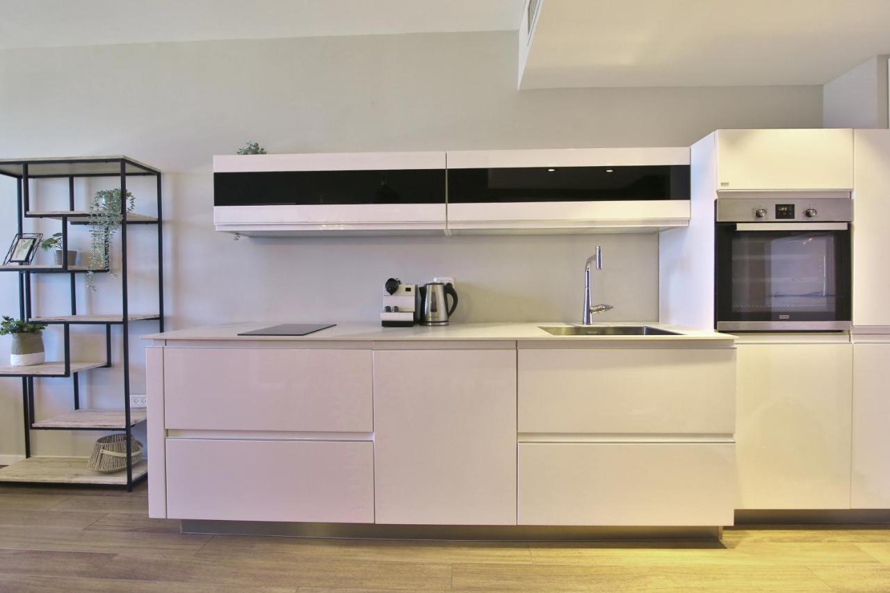 Luxury Suites By Notaly Ariel - Carmel Beach Χάιφα Εξωτερικό φωτογραφία