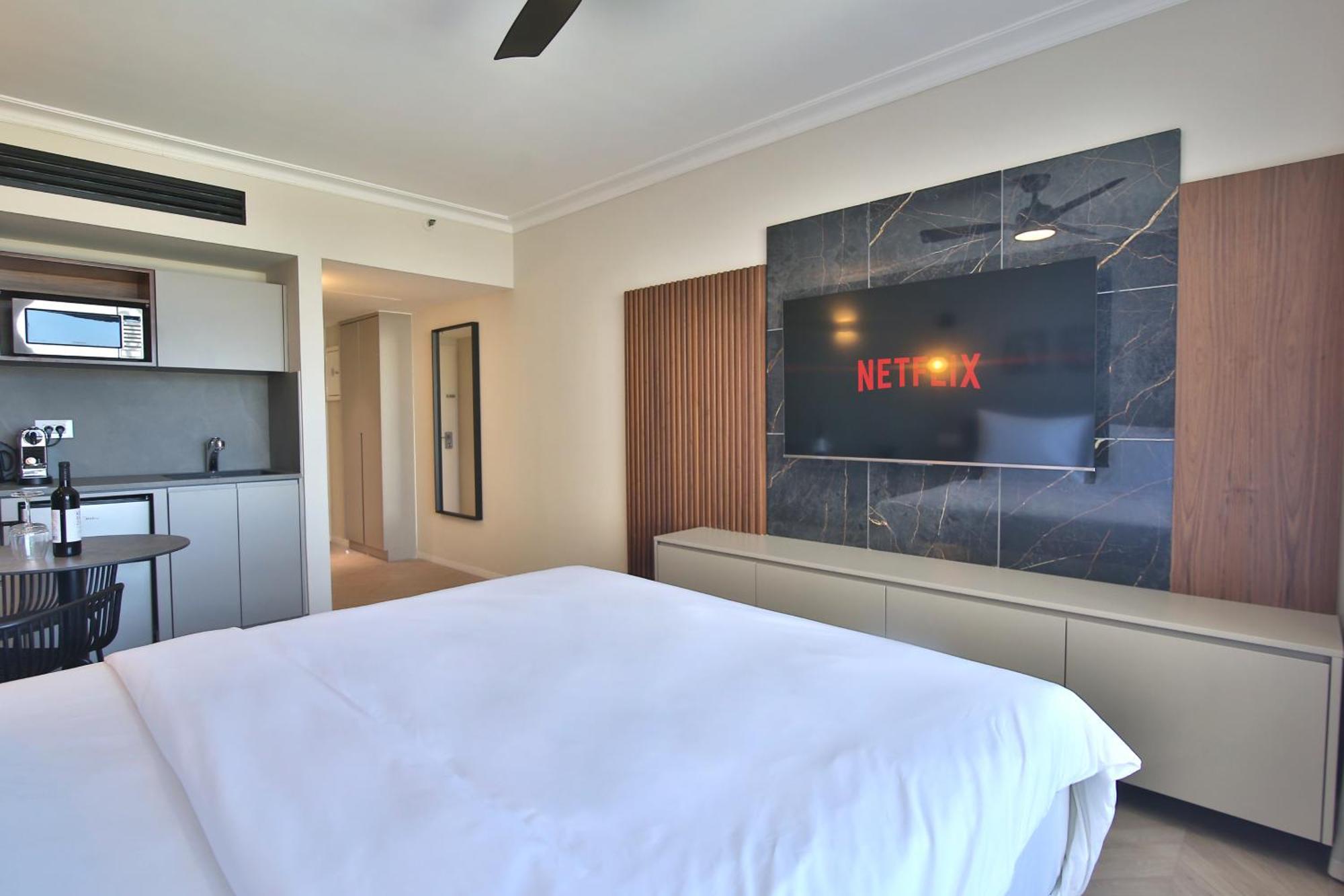 Luxury Suites By Notaly Ariel - Carmel Beach Χάιφα Εξωτερικό φωτογραφία