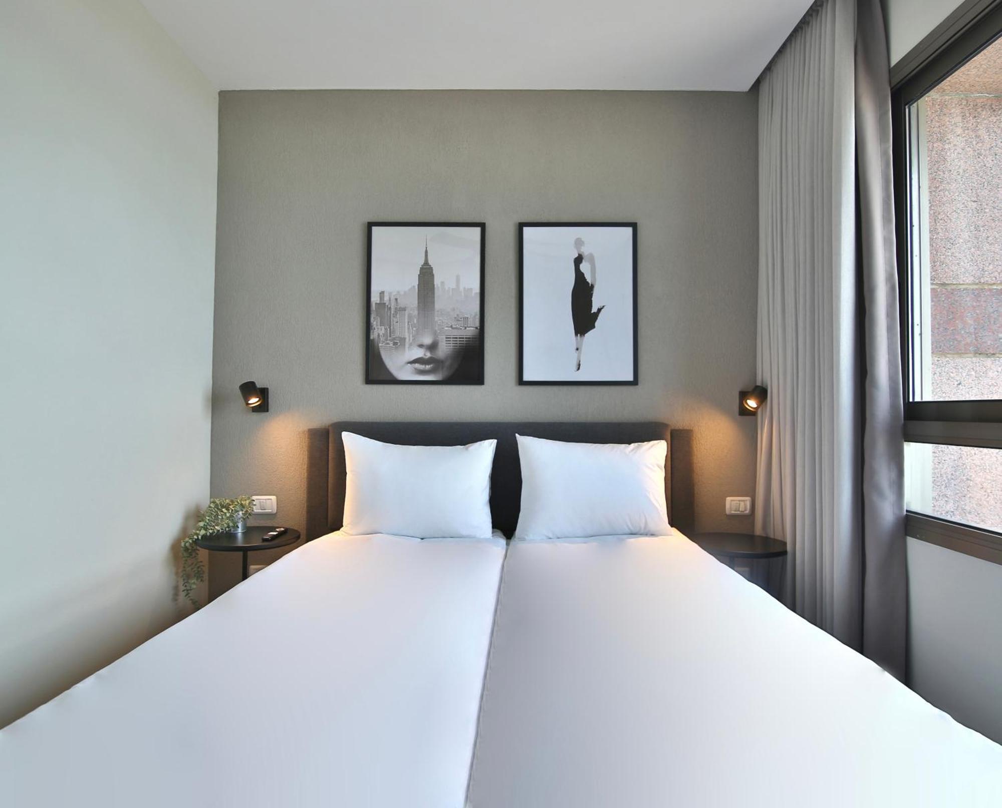Luxury Suites By Notaly Ariel - Carmel Beach Χάιφα Δωμάτιο φωτογραφία