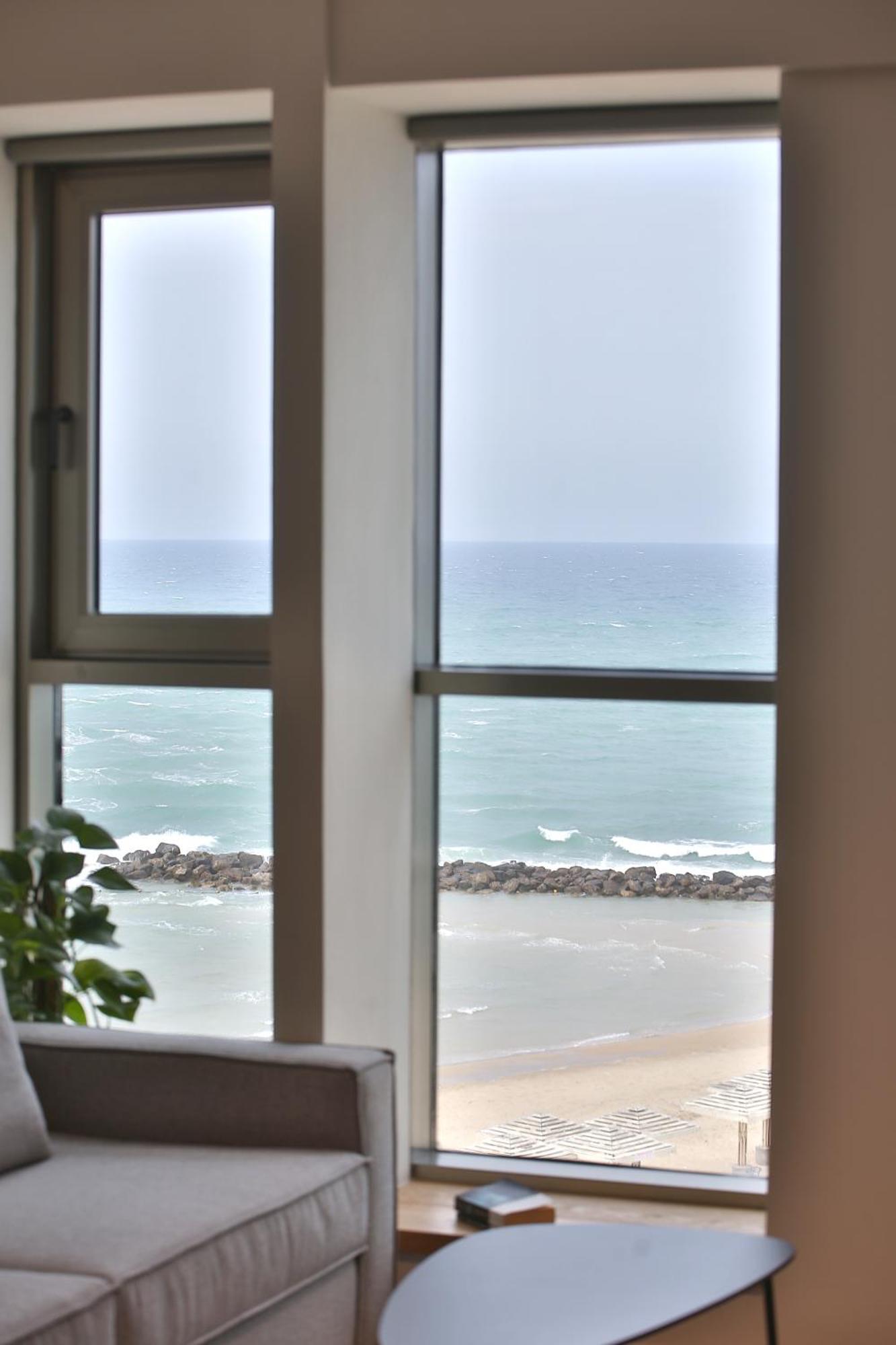 Luxury Suites By Notaly Ariel - Carmel Beach Χάιφα Δωμάτιο φωτογραφία